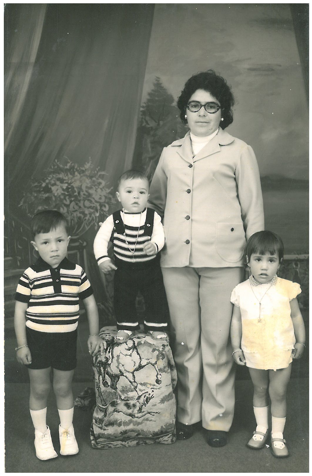 Conceição Fernandes e filhos, 1974